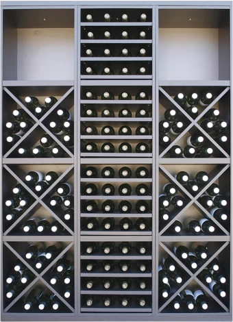 Composicion realizada con modelos de la Seerie Merlot 2025